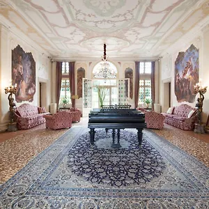 ***** Hotel Condulmer Italia